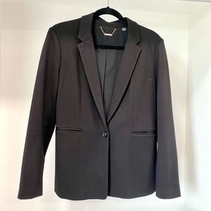 Tahari Ladies Black Blazer button jacket size 8 stretchy EUC Nordstrom